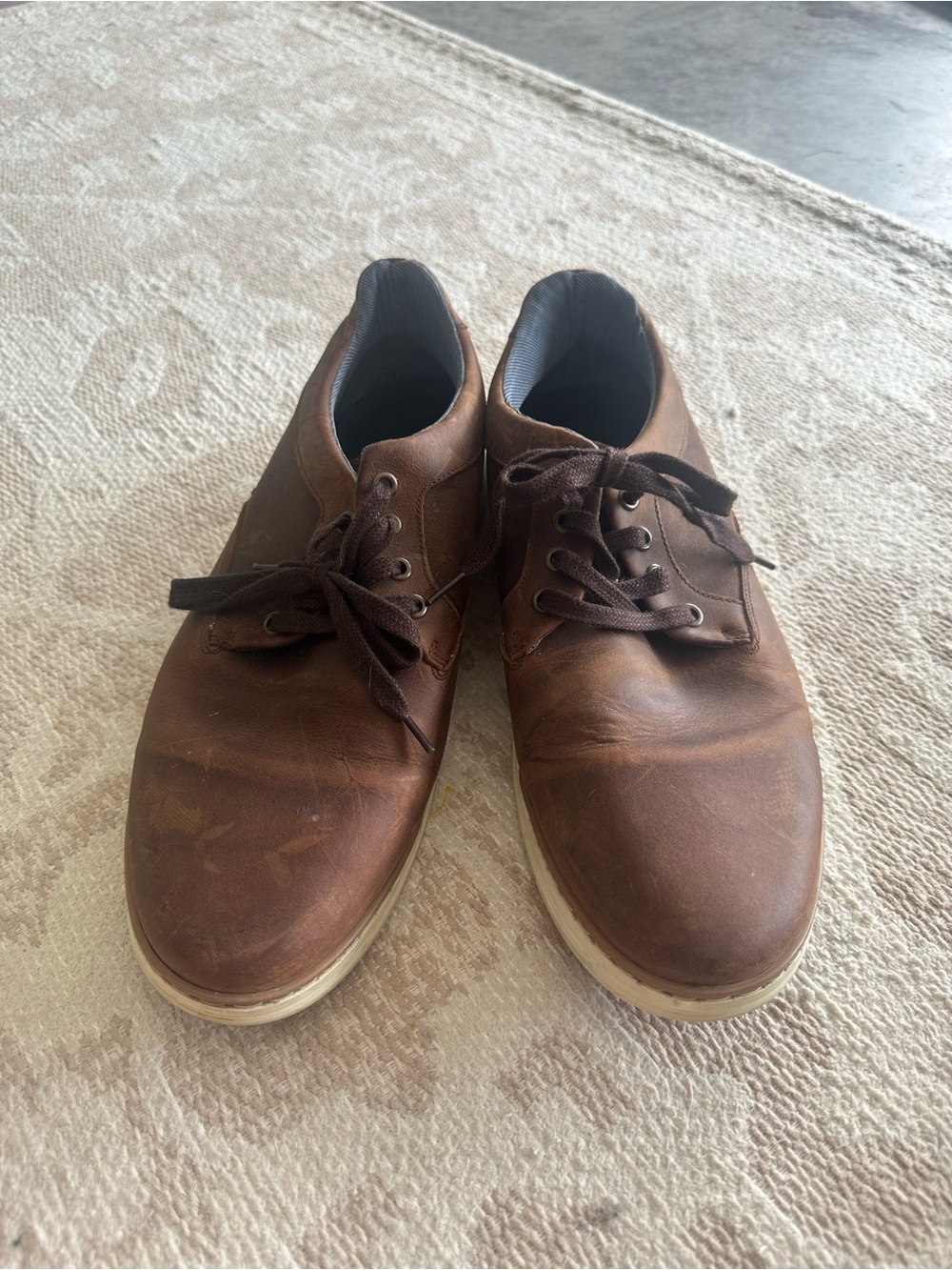 Men's Brown Leather Chukka Boots - Classic Lace-Up Style